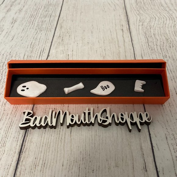 *The Dark Times Handmade Clay Ghost Boo Bone Fangs Halloween Badge Pin Set - Picture 1 of 4